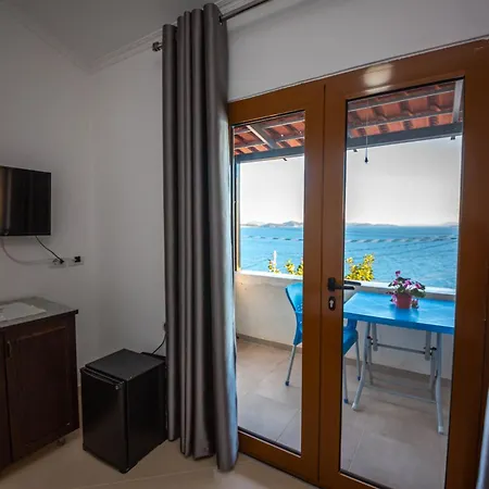 Enel Guest house Sarande