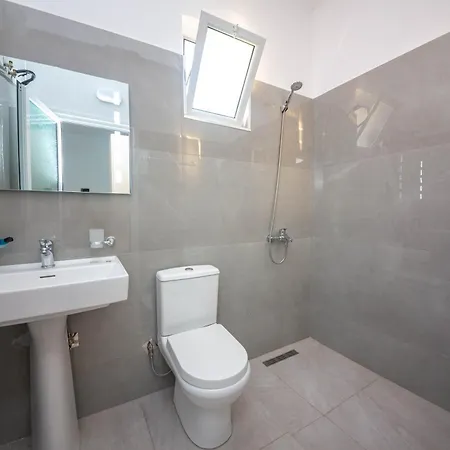 Enel Guest house Sarande