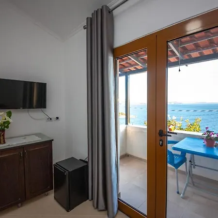 Enel ゲストハウス Sarandë